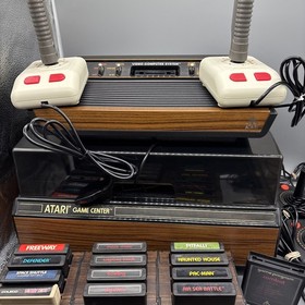 Orig Atari 2600 VCS W Controllers Game Center 25 Games Game Case & Adapter Works
