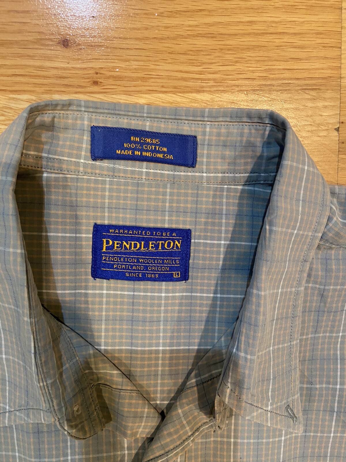 PENDLETON Button-Down Plaid Shirt Long Sleeve Gre… - image 4