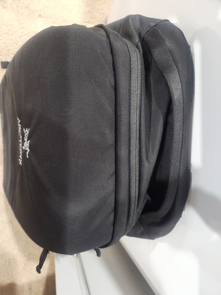 Arc'teryx Blade 28 Urban Travel Backpack Laptop Padded Multi Arc'teryx Blade 28 Urban Travel Backpack Laptop Padded Multi