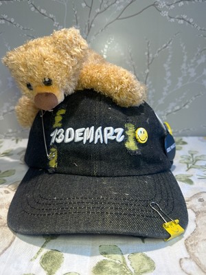 13 de marzo bear broken pin smiely face collaboration cap