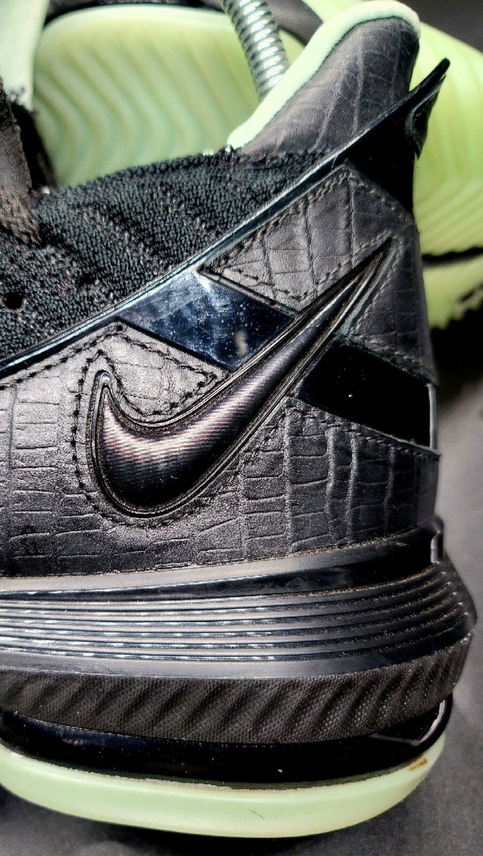 Nike LeBron XVI SB Glow Sz 13 Men CD2451-001 | eBay display picture 1