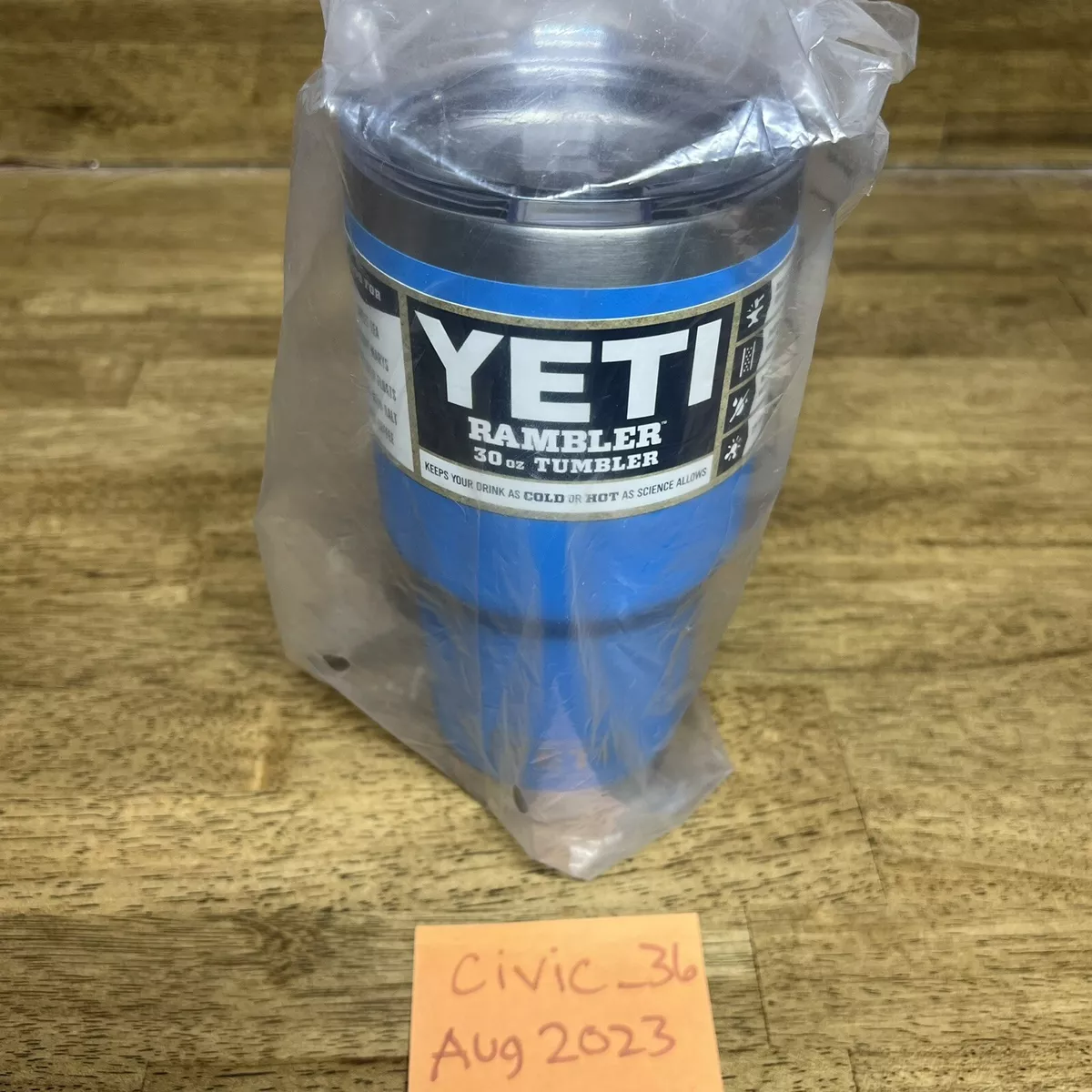 YETI Rambler Tumbler 30oz Tahoe Blue