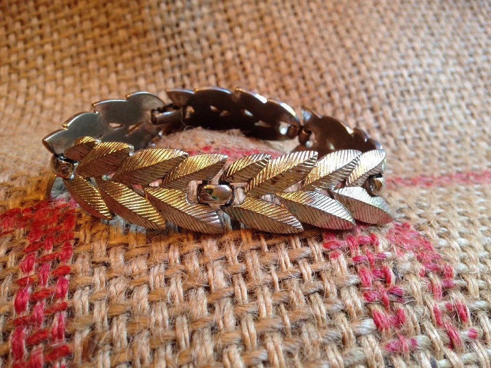 Monet Vintage Satin Silver Tone Cast Leaf Link Bracelet Signed Costume Jewelry