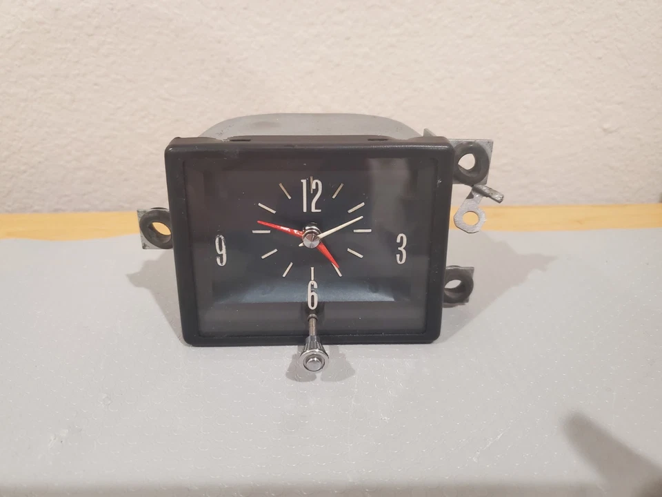 Reloj Oldsmobile restaurado 1963 1964... Funciona perfectamente Foto 2 de 4