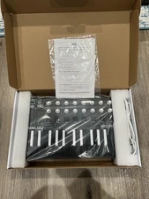 Arturia MiniLab MkII 25 Slim-key Controller with Inverted Color Keyboard