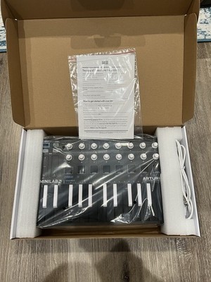 Arturia MiniLab MkII 25 Slim-key Controller with Inverted Color Keyboard