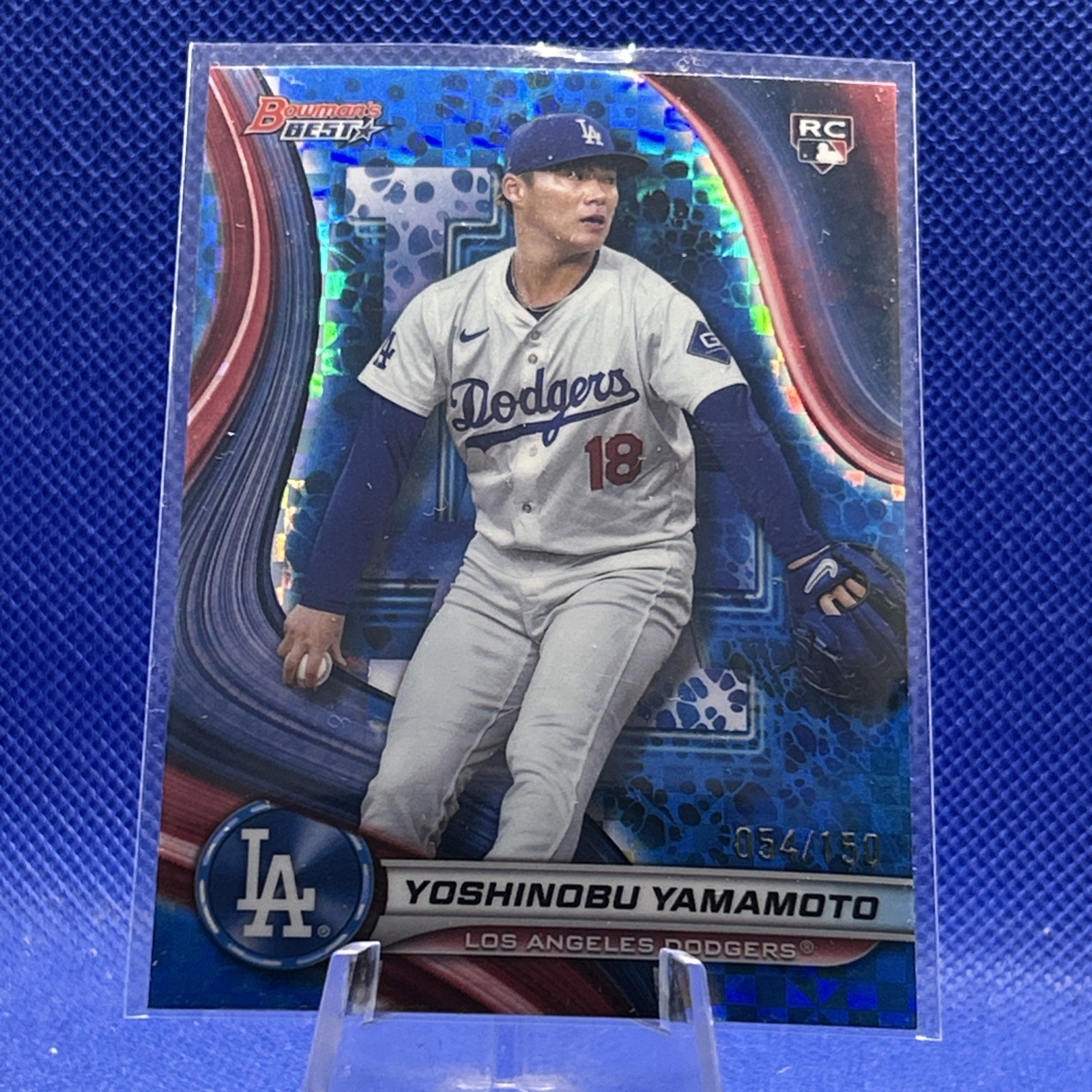 2024 Bowman’s Best Yoshinobu Yamamoto #34 Blue Refractor /150 RC Rookie Dodgers