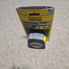 Stanley FMHT38218-5 FatMax XTREME Tape Measure 8m / 26ft 32mm Wide