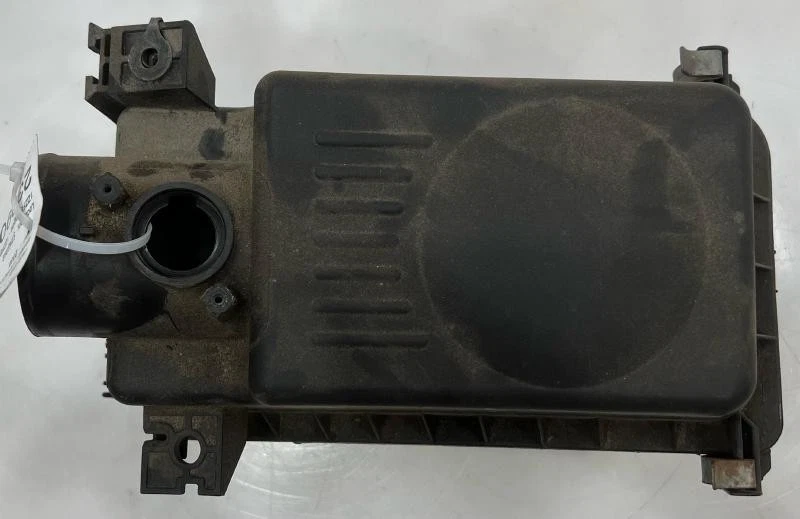 2002-2008 Toyota Corolla 1.8L Air Cleaner Filter Box Assembly Intake 177010D130 — 第 4/4 张图片