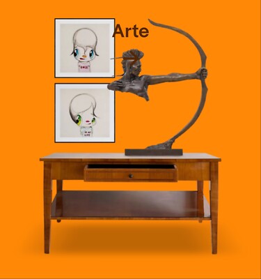 Dos cuadros, un escritorio y una escultura con enlace a Arte y antigüedades