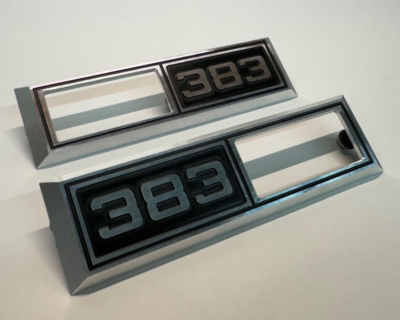 62y chevrolet imala サイドモール　純正品 1968 Chevelle Impala Nova '383' Emblem Marker Light Bezel Front