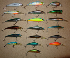 Lot of 19 New Assorted Conquer Outdoor Angler Crankbait Fishing Lures