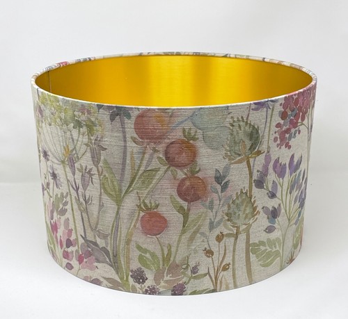 Paralume Viaggio Siepe Country Floreale Spazzolato Oro Tamburo Paralume - Foto 1 di 6