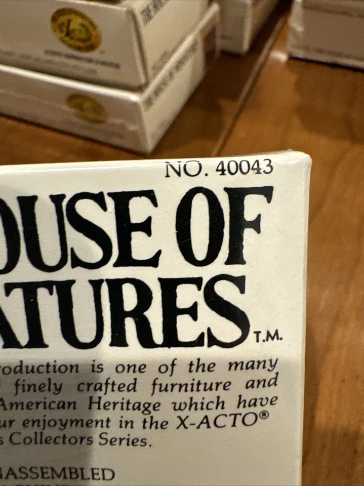 Kit Casa de Miniaturas #40043 Chippendale Cama de Día Casa de Muñecas 1:12 Circa 1750 Foto 3 de 4