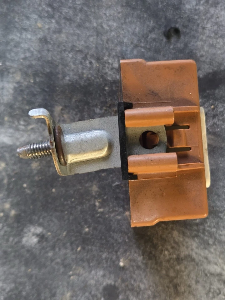 Módulo de fallo de lámpara trasera Lexus GS300 GS400 GS430 1998-2005 89373-30280 OEM Foto 3 de 4