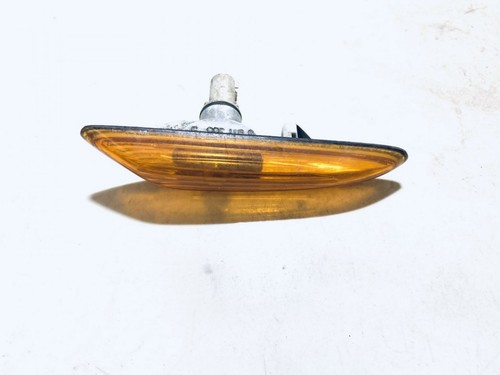 69113685 Seitenblinker (Kotflügelblinker) Vorne Rechts 6911368-5 DE964441-82