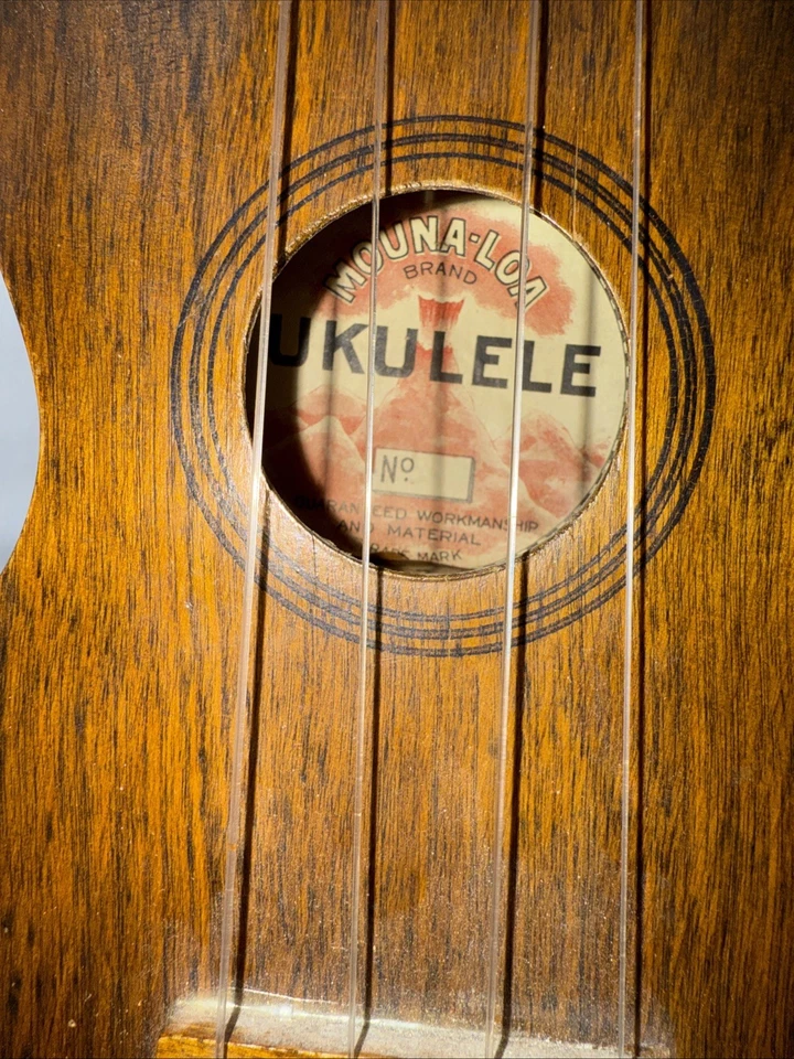 Vintage Mauna Loa Brand Ukulele made in USA 20" 4 string musical instrument  - Image 3 of 4