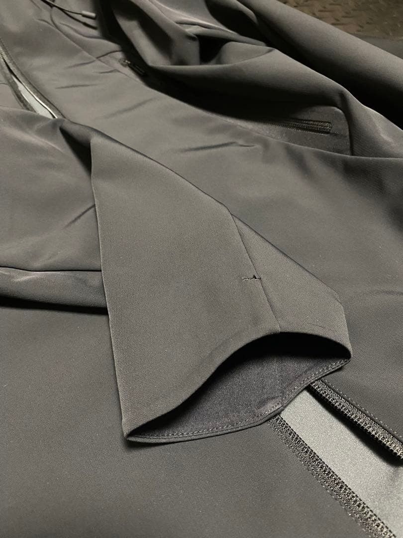 DESCENTE ALLTERRAIN Soft shell jacket “Clairs” - image 7