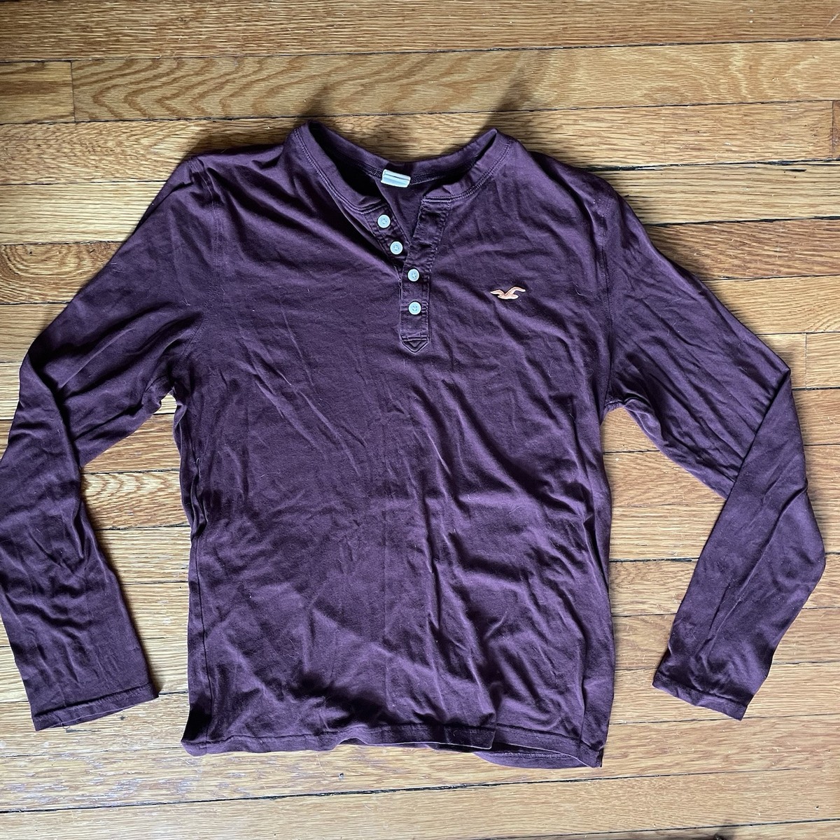 Vintage Hollister Y2K Henley Top Long Sleeve, 4 Buttons, Purple