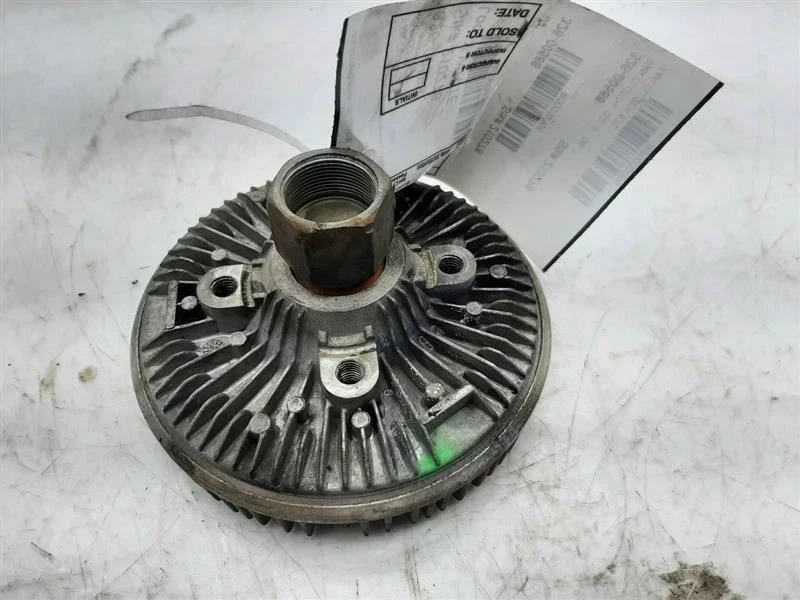 Embrague ventilador 5,7 L compatible con Chevrolet Silverado 1997 19150977 Foto 2 de 4