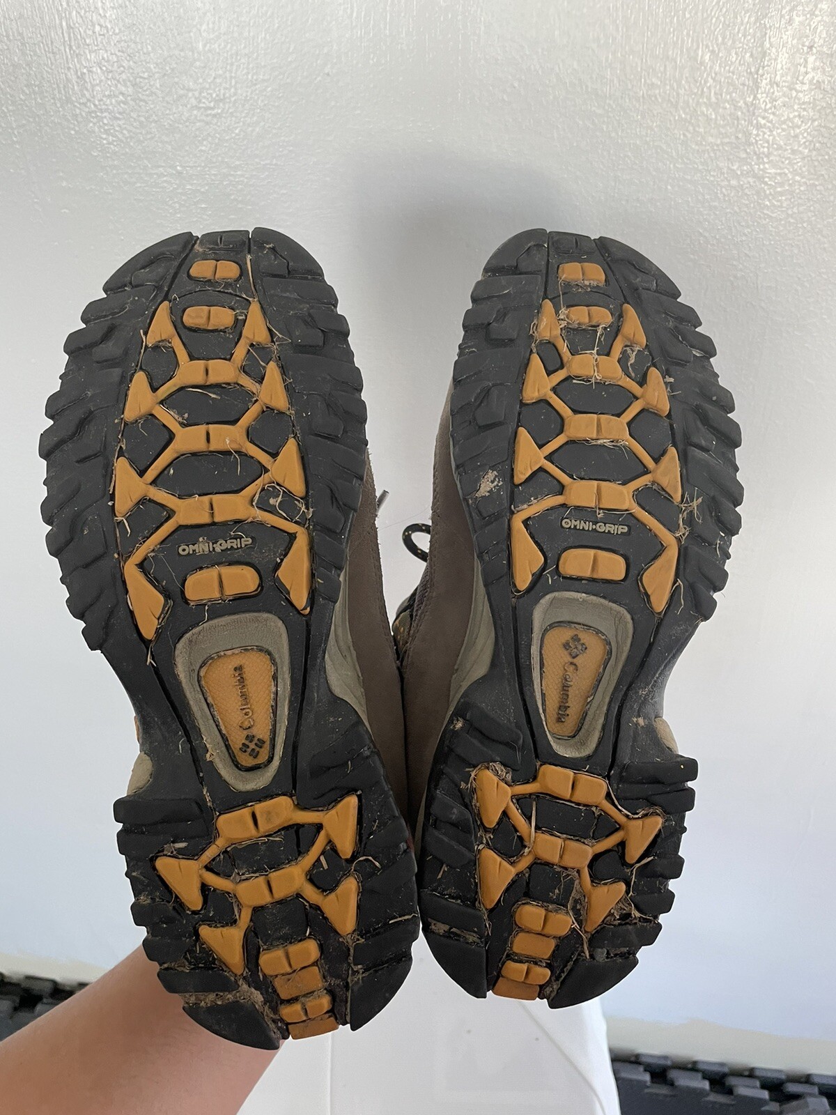Columbia Mens Boots 8 Trail Mid WP Hiking Boots Waterproof Brown