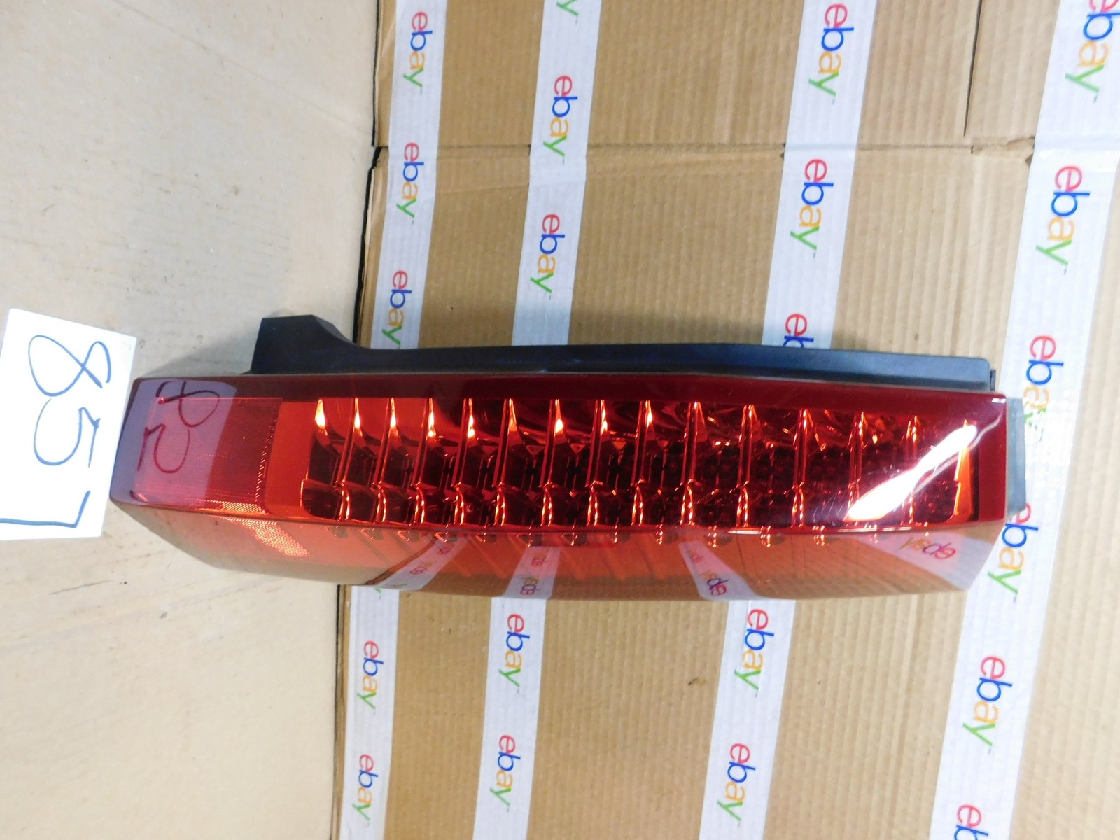 04 05 06 07 08 09 Cadillac SRX PASSENGER Side Tail Light Used Rear Lamp #857-T