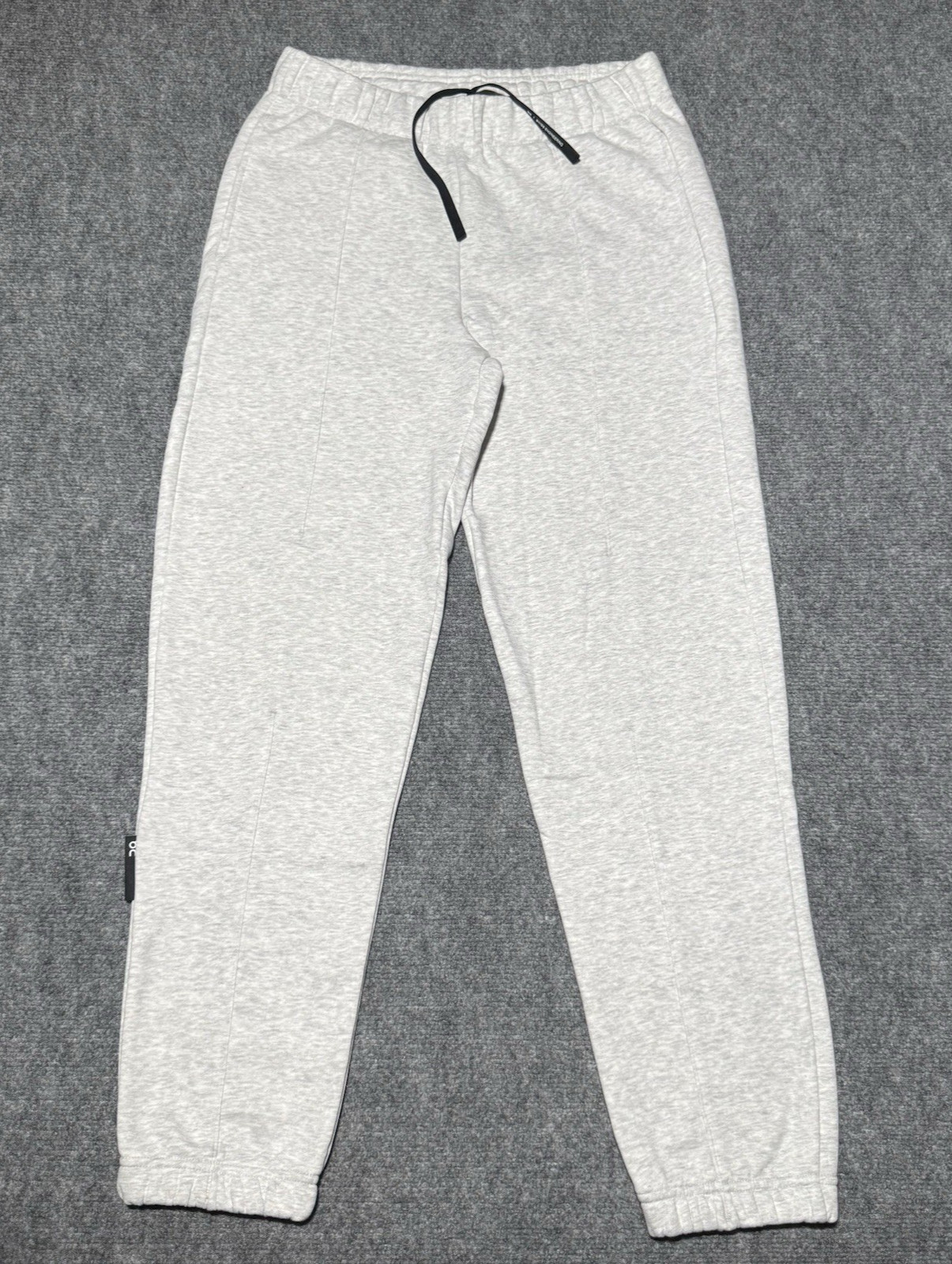 On Cloud Women's Size Medium Running Jogging Club Pants Run On Clouds Gray