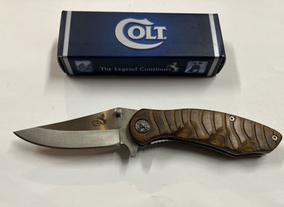 Colt CT261 Pocket Knife- New in the Box