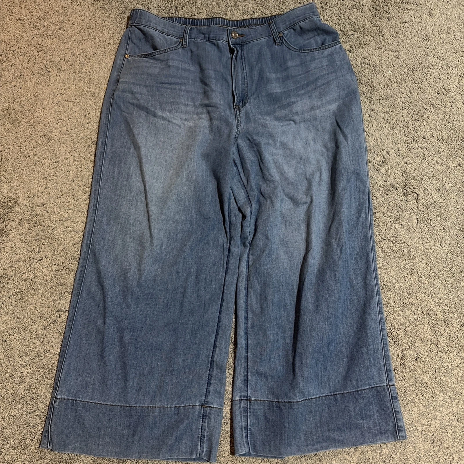 Chico's 2.5 Denim Front Zip Capri Wide Leg Pant Women’s SZ 14