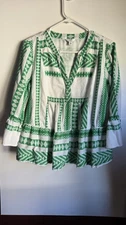 Crown & Ivy Women's Blouse Size Large Green White Made In India