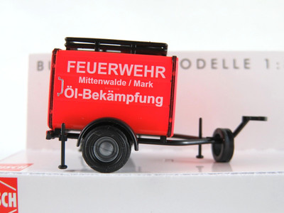 Busch 54908 Schlauchanhänger STA ''Feuerwehr Mittenwalde/Mark (DDR)'' 1:87 NEU/OVP
