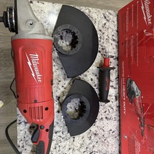 Milwaukee 6088-30 7/9" Heavy Duty Angle Grinder - USED