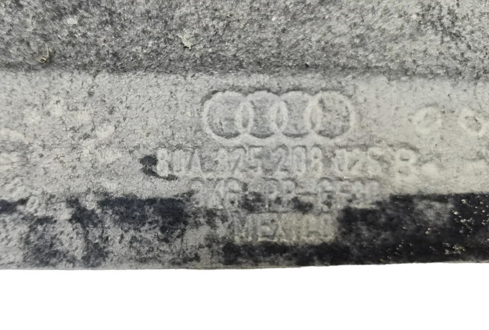 Audi Q5 2018-2021 embellecedor inferior 80A825208 OEM Foto 4 de 4
