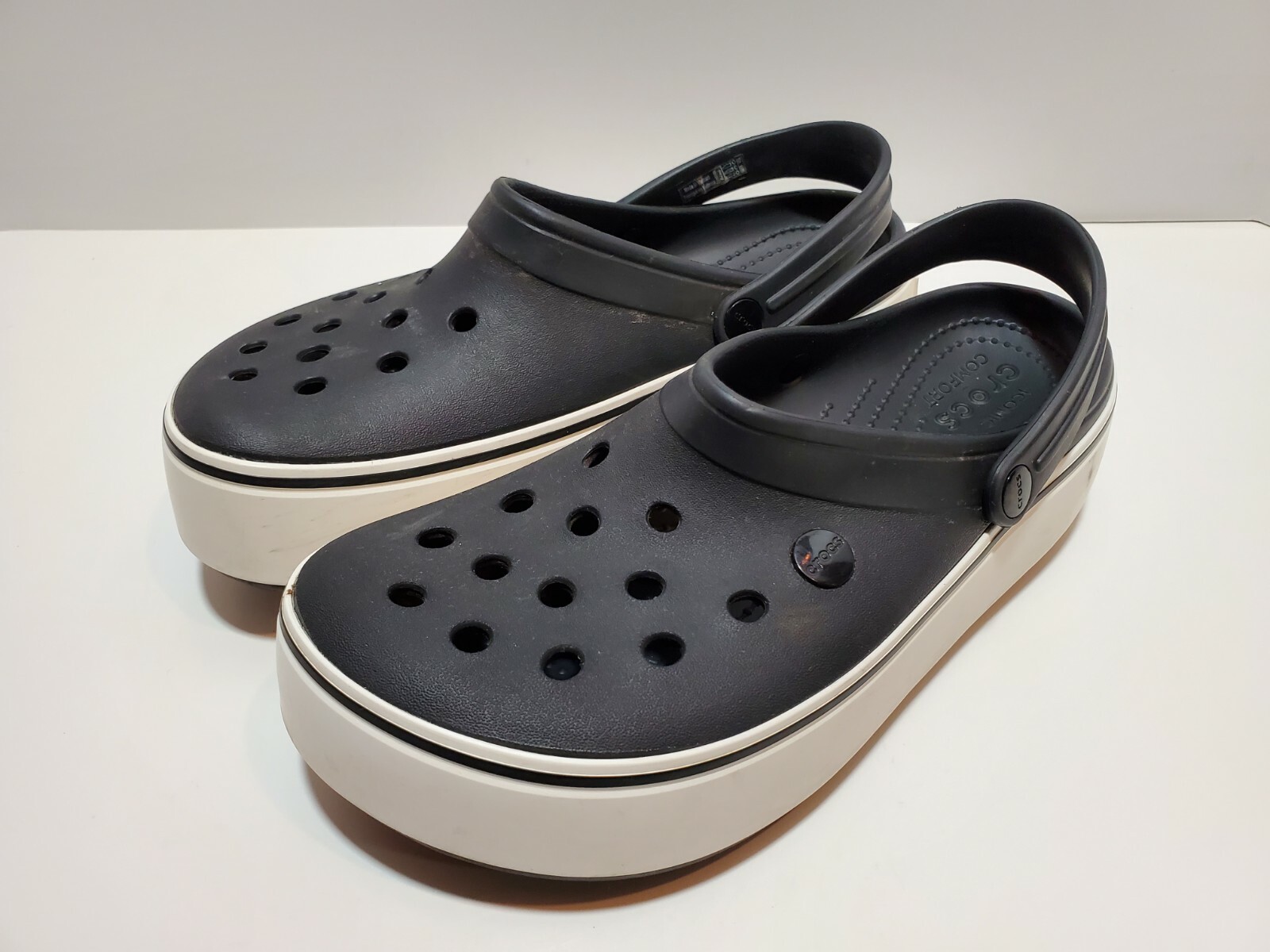 crocs platform black