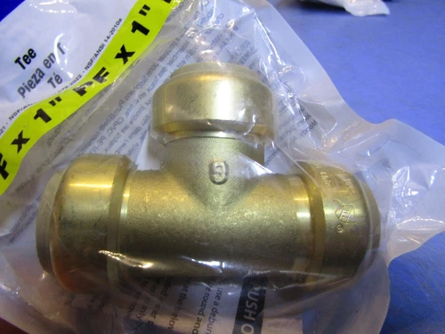 1 – Jones Stephens C77442LF, 1" x 1" x 1” PlumBite Push on Tee. New in Package - Picture 5 of 7