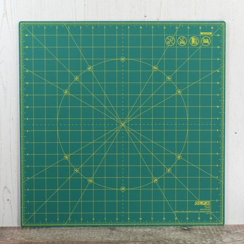 OLFA Rotating Cutting Mat Green Rotary Self Healing 17” Craft Mat - Picture 4 of 5