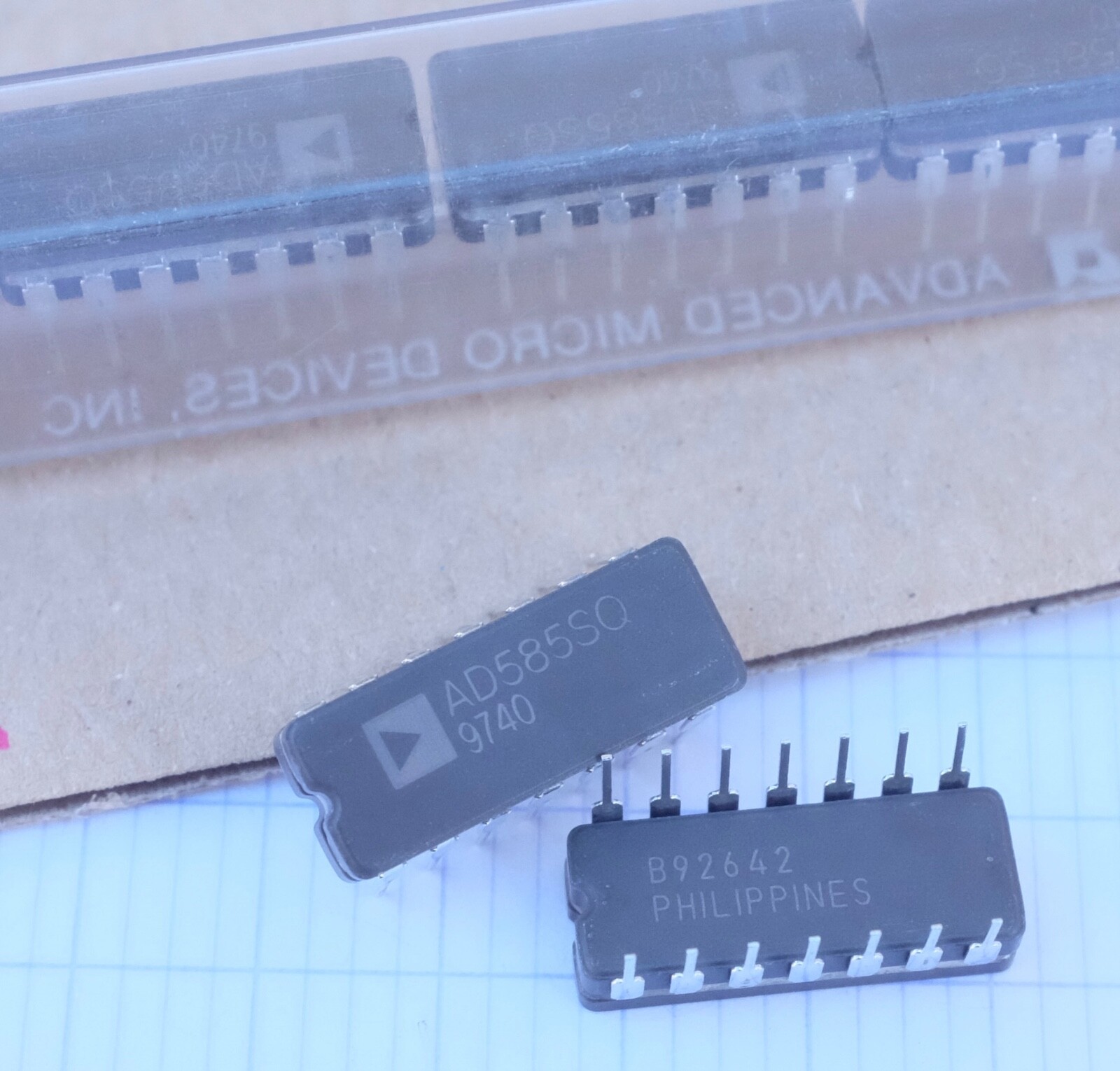 AD585SQ circuit intégré DIP14 Analog Devices haut de gamme pour instrumentation de laboratoire