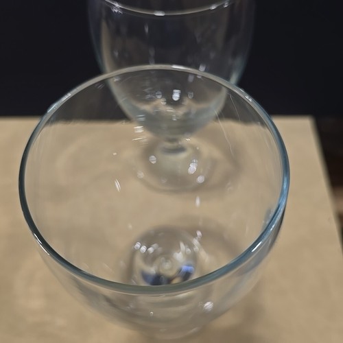 Set of 2 Clear White Wine Stemmed Glasses 10oz 7"h x 2 3/4"d - Picture 2 of 6