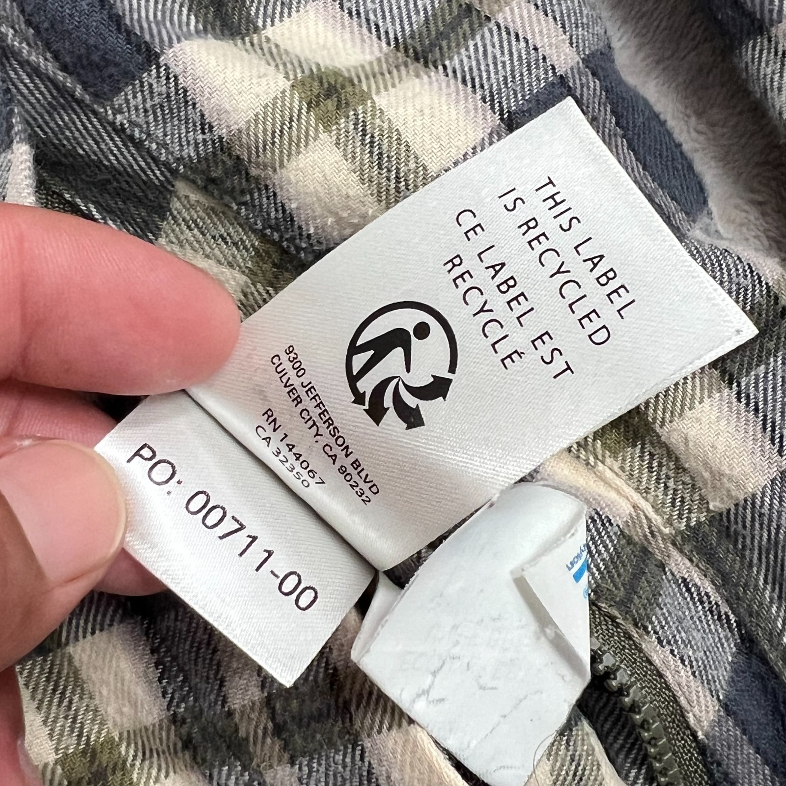 Outerknown Evolution Reversible Puffer Mens Size … - image 24