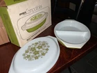 Vintage Pyrex Spring Blossom Green Divided Dish 1 Qt Casserole with Lid 943-1