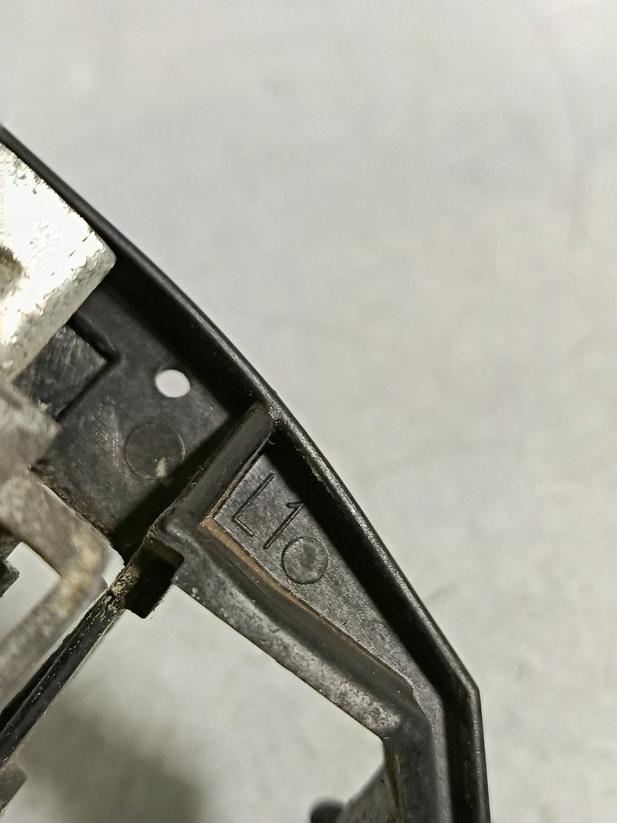 BMW E46 Driver Left Front Door Outside Handle Carrier Genuine