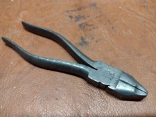 Vintage Red Devil Linesman Pliers 6.25" Made by Smith and Hemenway Co.