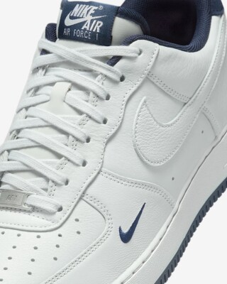 Nike Air Force 1 '07 LV8 