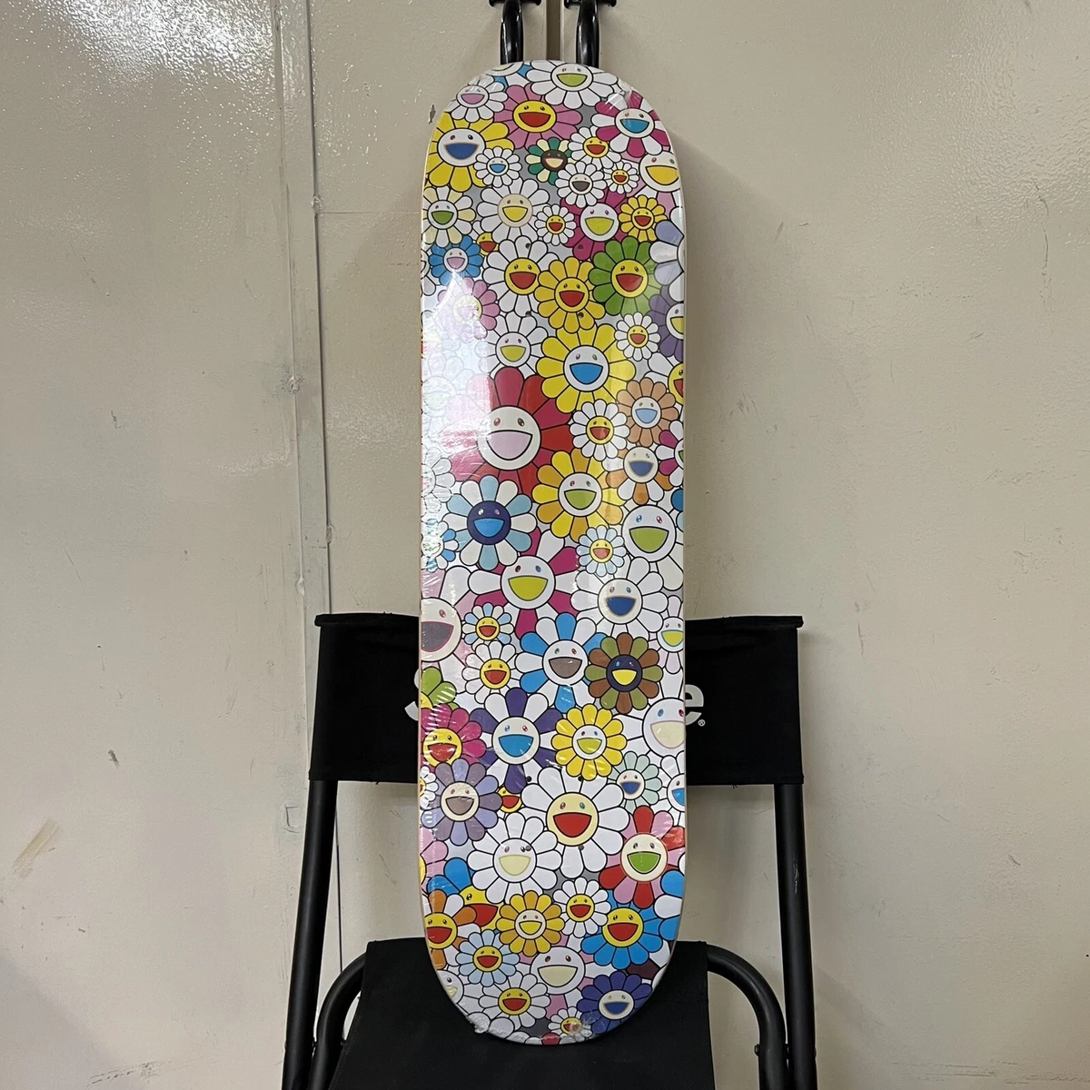 村上隆 Multi Flower 8.0 Skate Deck/Red 楽天市場】TAKASHI MURAKAMI / 村上隆Multi Flower 8.0 Skate Deck