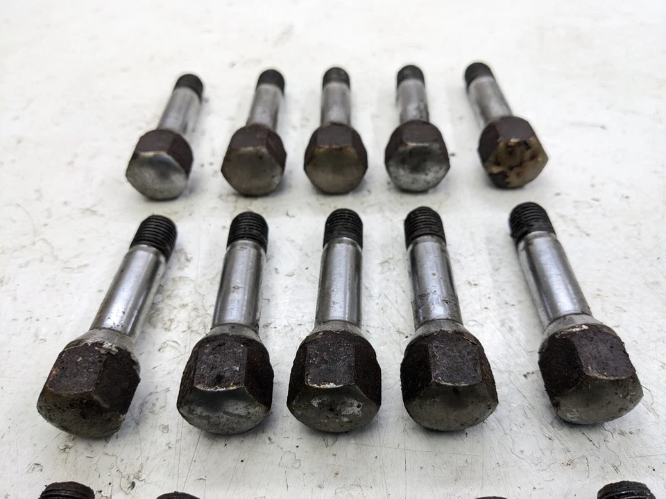 MASERATI QUATTROPORTE 2006 M139 WHEEL NUTS WHEEL BOLTS SET 20x - Image 4 of 4