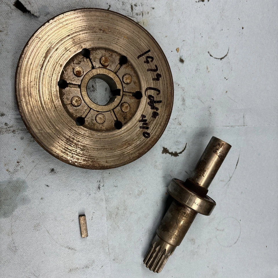 Moto de nieve Cobra 440 1979 Polaris vintage eje de embrague secundario con rotor de freno Foto 2 de 2