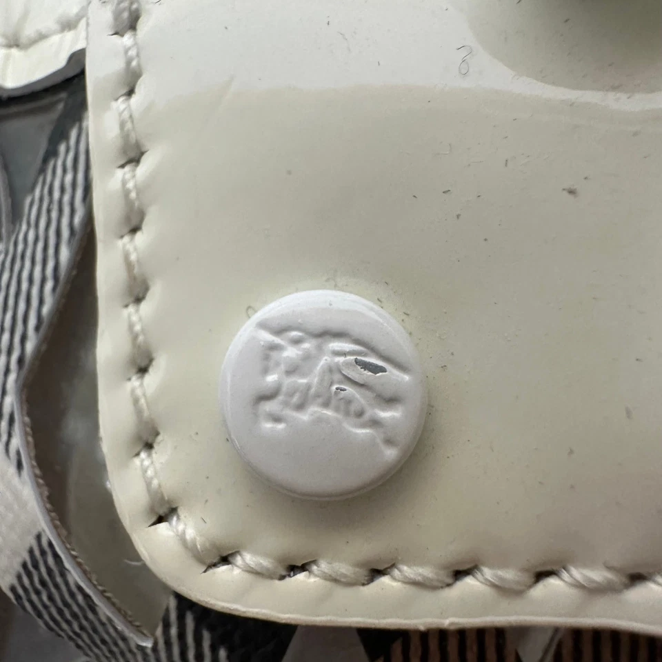 Bolso de mano Burberry Supernova blanco con cordón de red a cuadros Foto 2 de 4