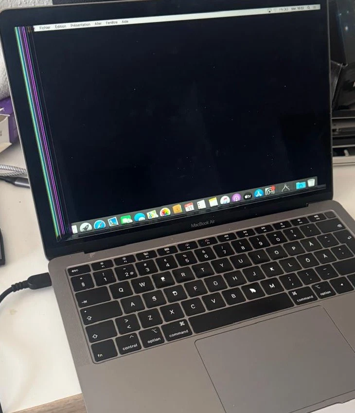 Apple MacBook Air 13" 2019 · i5 · 8GB · 128GB, photo 3 sur 5