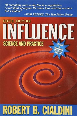 Influence: Science and Practice - paperback Cialdini, Robert