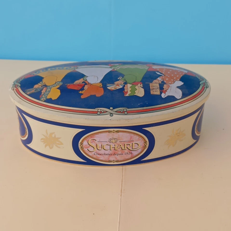 SUCHARD boîte métal ovale « Chocolat depuis 1826 » décor personnages - Photo 4/4